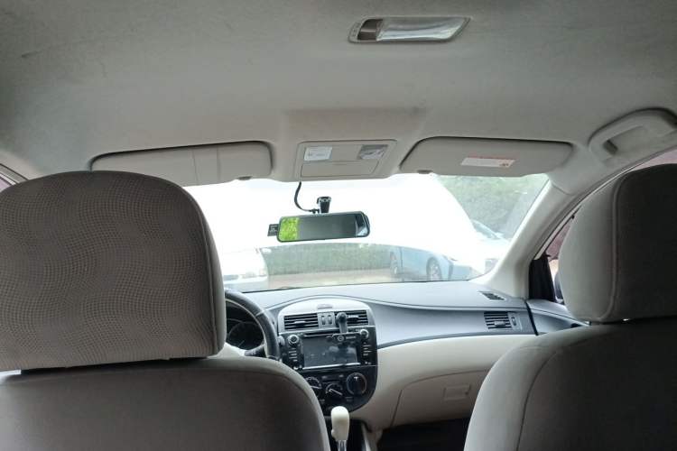 Used Nissan Tiida 2011 1.6L CVT Comfort Model Headliner