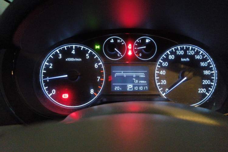 Used Nissan Tiida 2011 1.6L CVT Smart Version Instrument Cluster