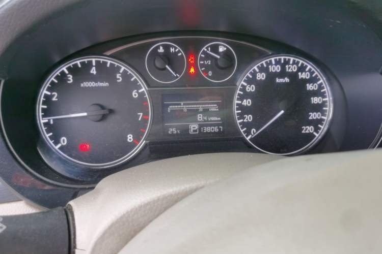 Used Nissan Tiida 2011 1.6L CVT Luxury Edition Instrument Cluster