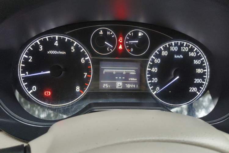 Used Nissan Tiida 2011 1.6L CVT Smart Version Instrument Cluster