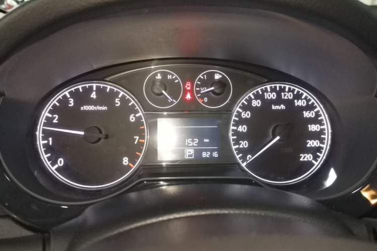 Used Nissan Tiida 2011 1.6L CVT Comfort Model Instrument Cluster