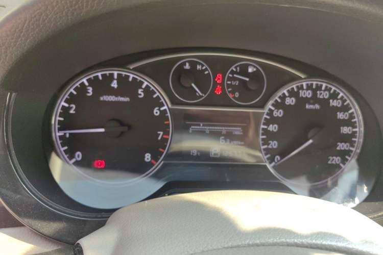 Used Nissan Tiida 2011 1.6L CVT Comfort Model Instrument Cluster