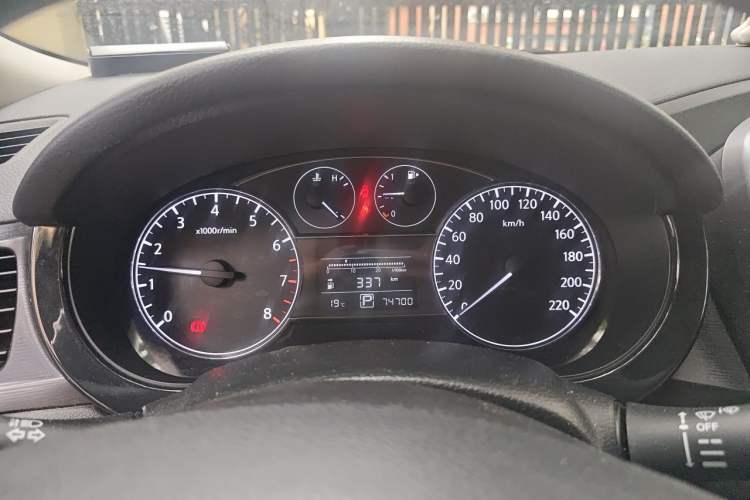 Used Nissan Tiida 2011 1.6L CVT Comfort Model Instrument Cluster
