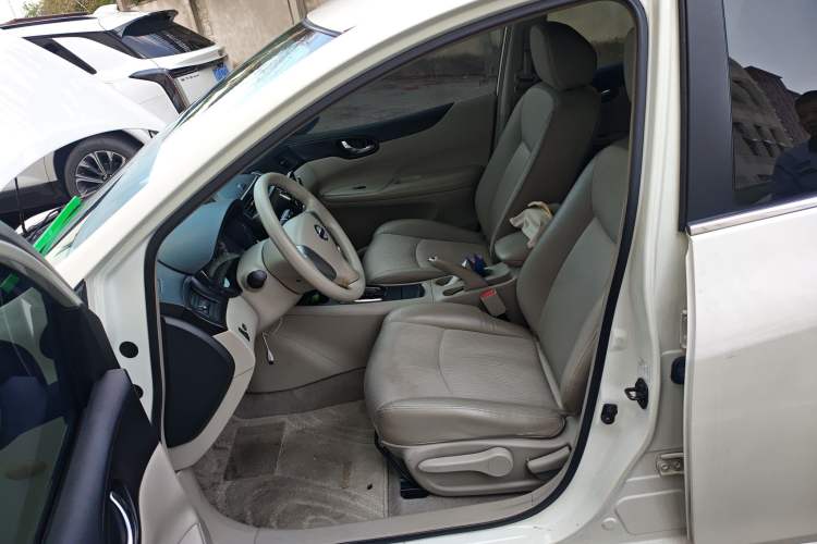 Used Nissan Tiida 2011 1.6L CVT Comfort Model Left Front Seat