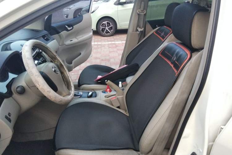 Used Nissan Tiida 2011 1.6L CVT Smart Version Left Front Seat