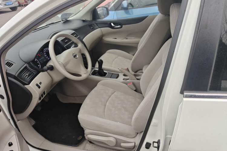 Used Nissan Tiida 2011 1.6L Manual Comfort Edition Left Front Seat