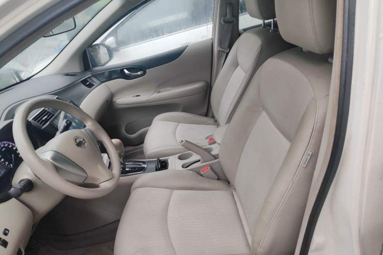 Used Nissan Tiida 2011 1.6L CVT Smart Version Left Front Seat