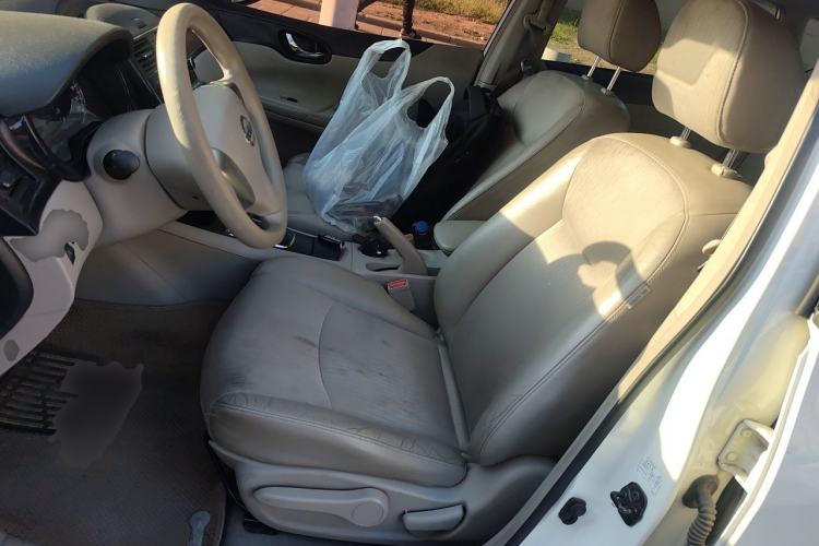 Used Nissan Tiida 2011 1.6L CVT Smart Version Left Front Seat