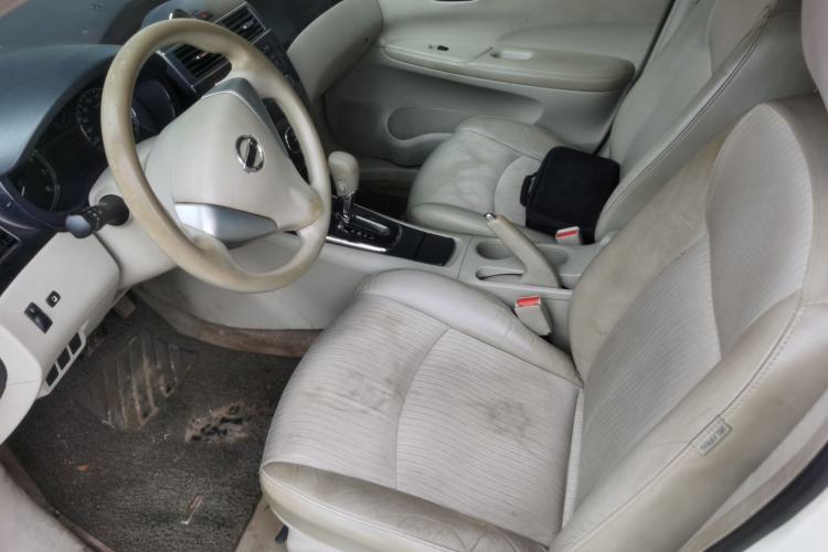 Used Nissan Tiida 2011 1.6L CVT Luxury Edition Left Front Seat