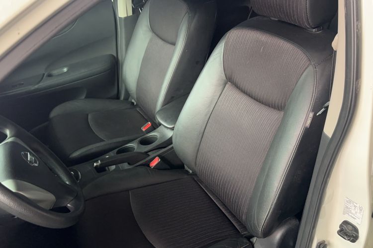 Used Nissan Tiida 2011 1.6L CVT Smart Version Left Front Seat