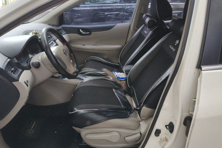 Used Nissan Tiida 2011 1.6L CVT Smart Version Left Front Seat