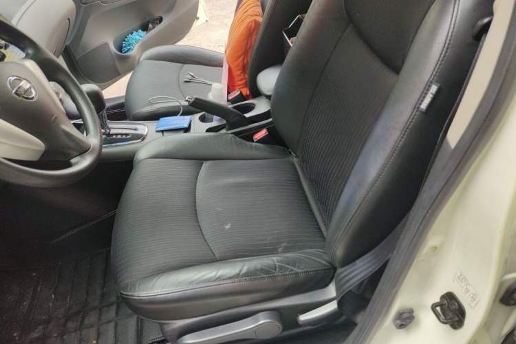 Used Nissan Tiida 2011 1.6L CVT Smart Version Left Front Seat