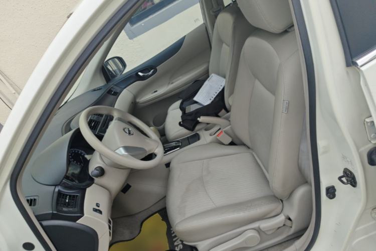 Used Nissan Tiida 2011 1.6L CVT Smart Version Left Front Seat