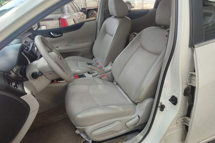 Used Nissan Tiida 2011 1.6L CVT Smart Version Left Front Seat