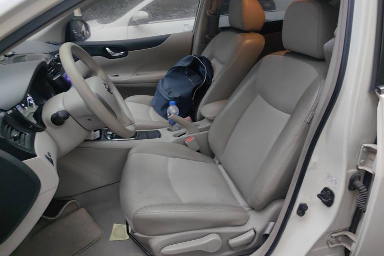 Used Nissan Tiida 2011 1.6L CVT Smart Version Left Front Seat
