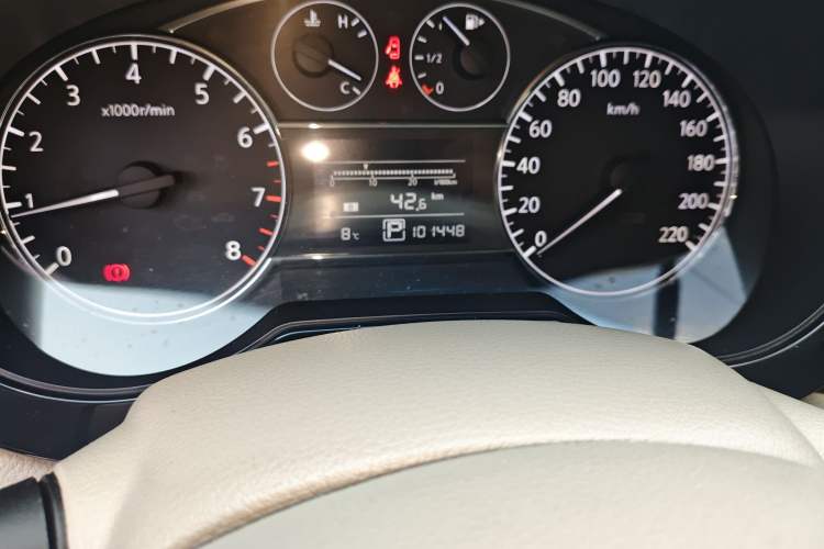 Used Nissan Tiida 2011 1.6L CVT Comfort Model Odometer Close Up