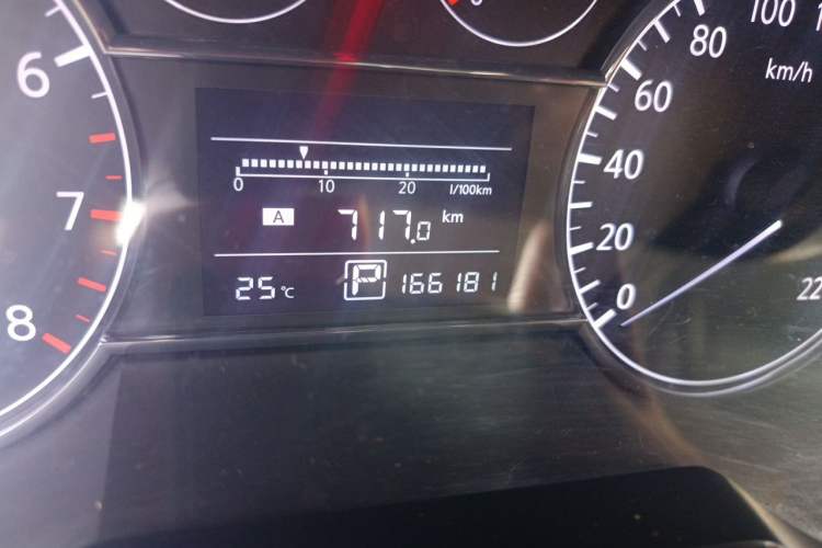 Used Nissan Tiida 2011 1.6L CVT Comfort Model Odometer Close Up