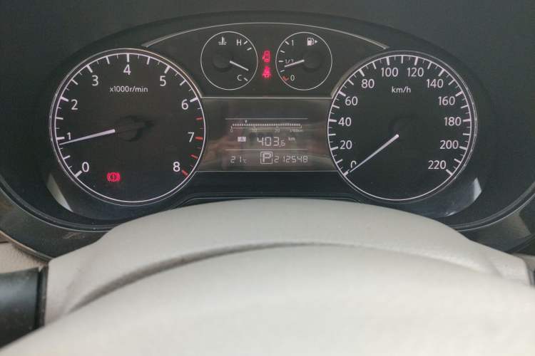 Used Nissan Tiida 2011 1.6L CVT Comfort Model Odometer Close Up