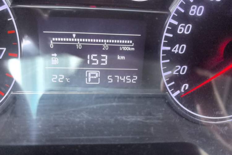 Used Nissan Tiida 2011 1.6T M-CVT Cool Edition Odometer Close Up
