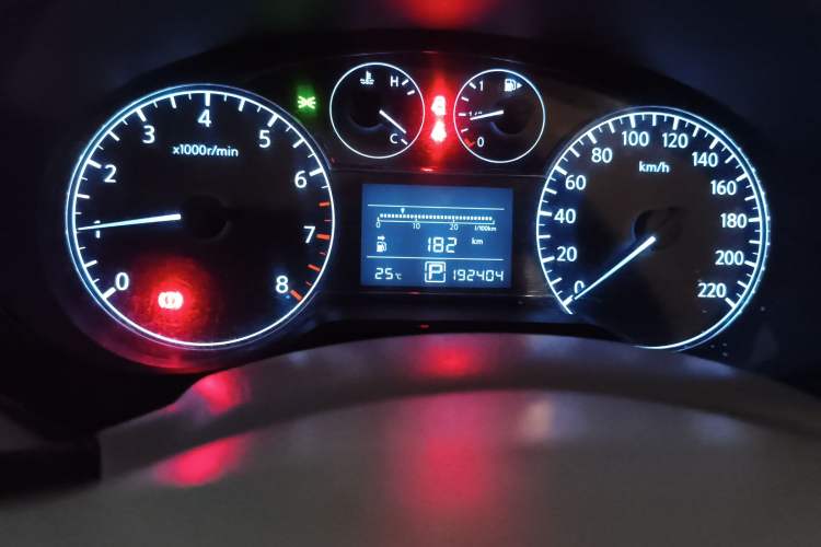 Used Nissan Tiida 2011 1.6L CVT Comfort Model Odometer Close Up
