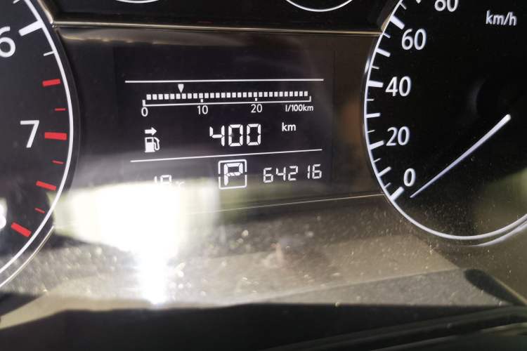 Used Nissan Tiida 2011 1.6L CVT Comfort Model Odometer Close Up