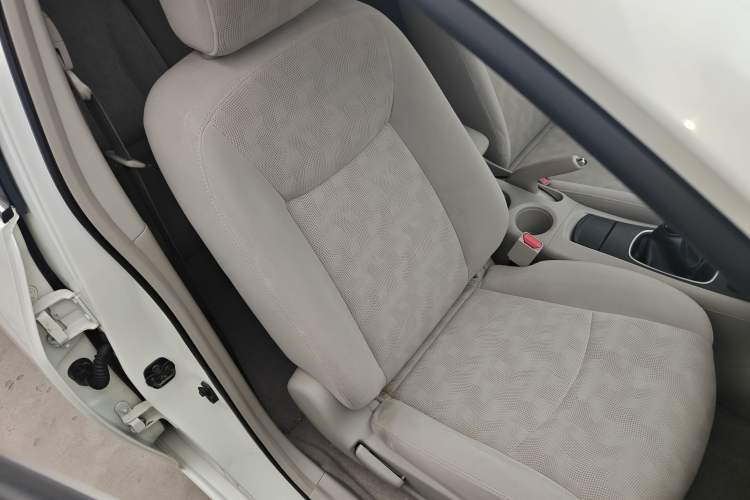 Used Nissan Tiida 2011 1.6L Manual Comfort Edition Right Front Seat
