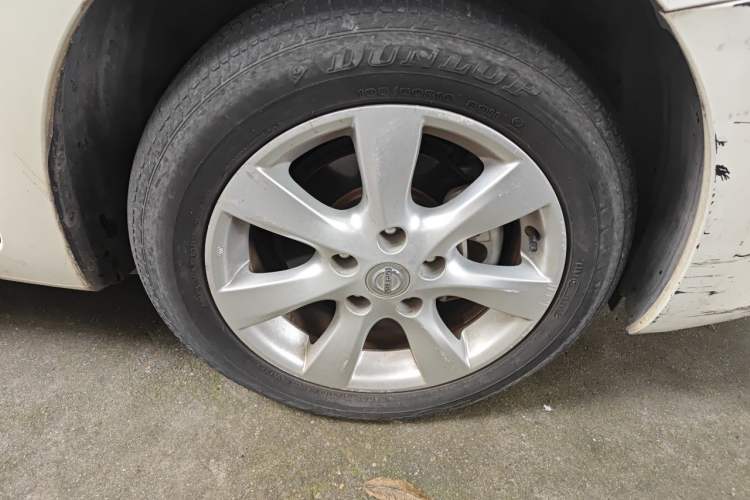 Used Nissan Tiida 2011 1.6L CVT Comfort Model Right Front Wheel Hub