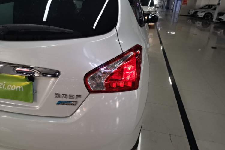 Used Nissan Tiida 2011 1.6L CVT Comfort Model Right Rear Taillight