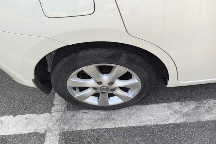 Used Nissan Tiida 2011 1.6L CVT Comfort Model Right Rear Wheel Hub