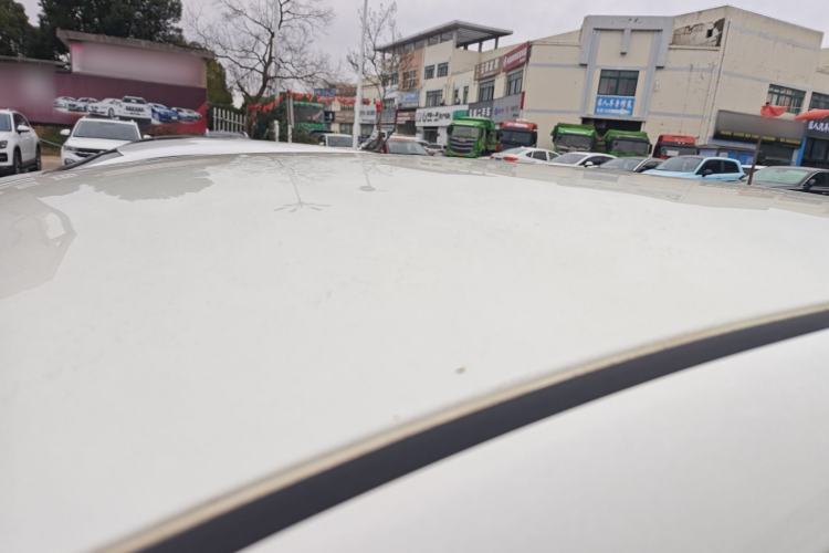 Used Nissan Tiida 2011 1.6L CVT Comfort Model Roof