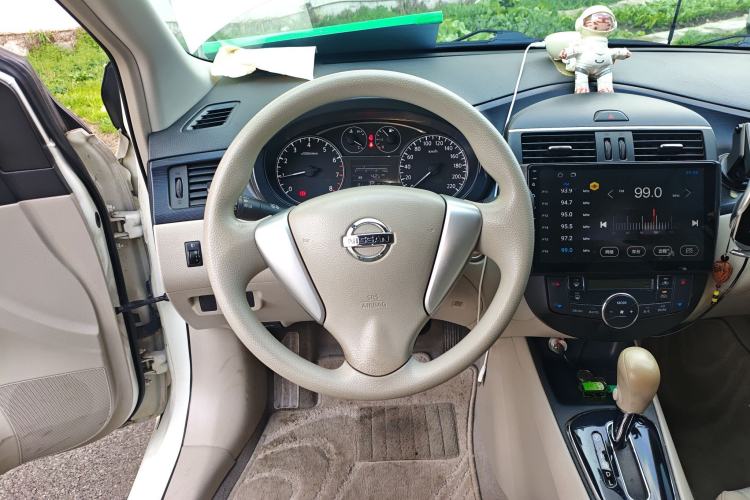 Used Nissan Tiida 2011 1.6L CVT Comfort Model Steering Wheel