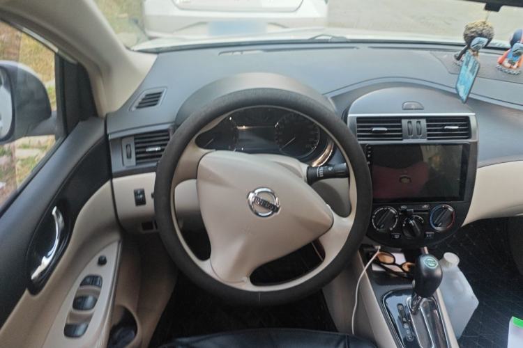 Used Nissan Tiida 2011 1.6L CVT Comfort Model Steering Wheel