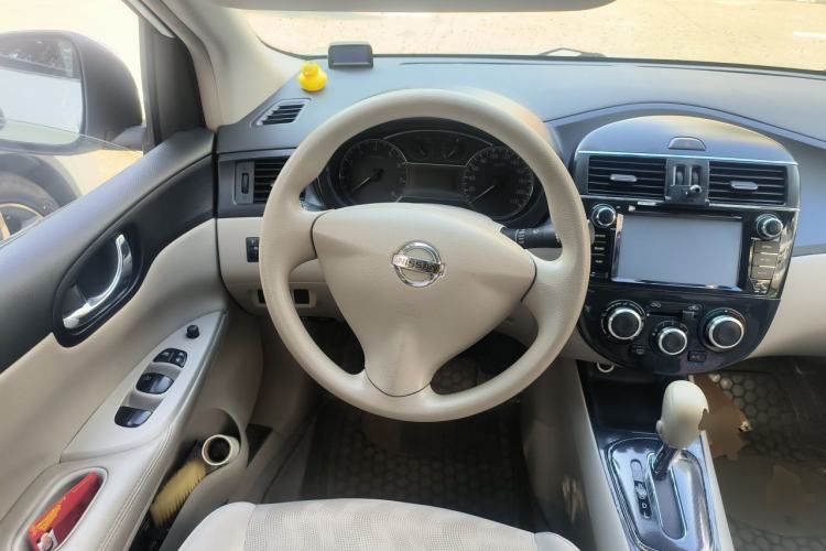 Used Nissan Tiida 2011 1.6L CVT Comfort Model Steering Wheel