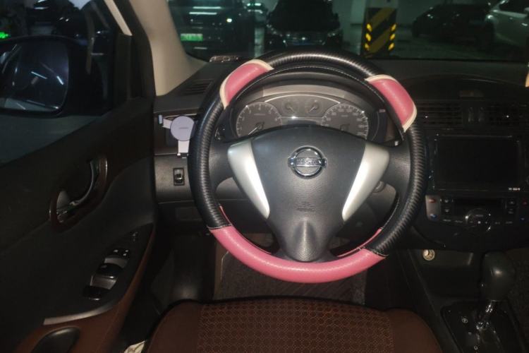 Used Nissan Tiida 2011 1.6L CVT Smart Version Steering Wheel