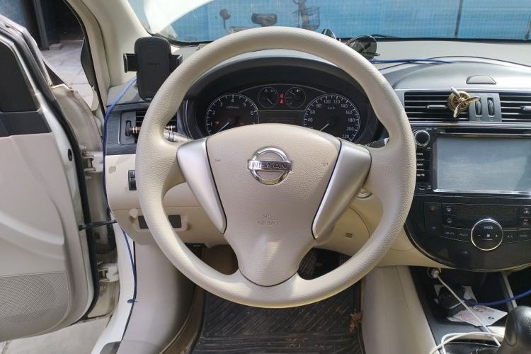 Used Nissan Tiida 2011 1.6L Manual Smart Version Steering Wheel