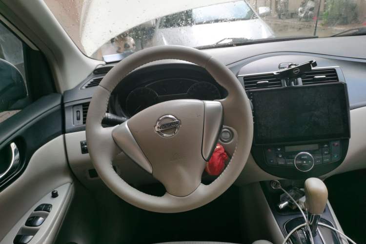 Used Nissan Tiida 2011 1.6L CVT Comfort Model Steering Wheel