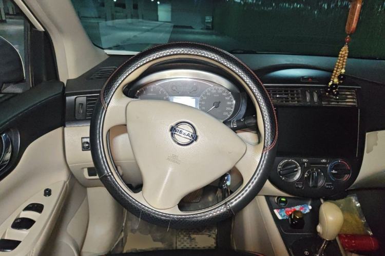 Used Nissan Tiida 2011 1.6L CVT Comfort Model Steering Wheel