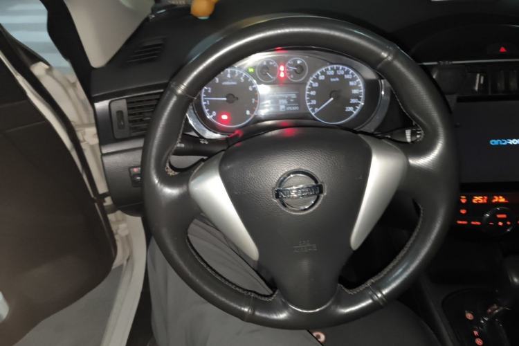 Used Nissan Tiida 2011 1.6L CVT Smart Version Steering Wheel