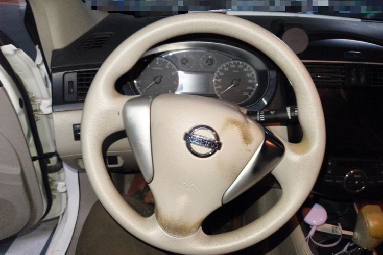 Used Nissan Tiida 2011 1.6L CVT Smart Version Steering Wheel