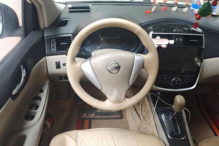 Used Nissan Tiida 2011 1.6L CVT Smart Version Steering Wheel