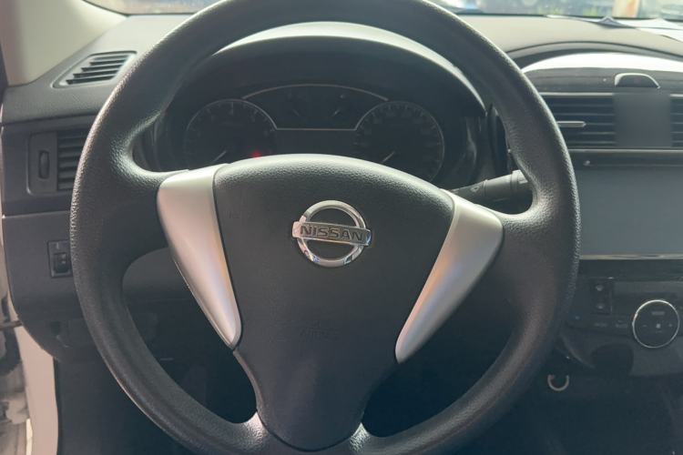 Used Nissan Tiida 2011 1.6L CVT Smart Version Steering Wheel