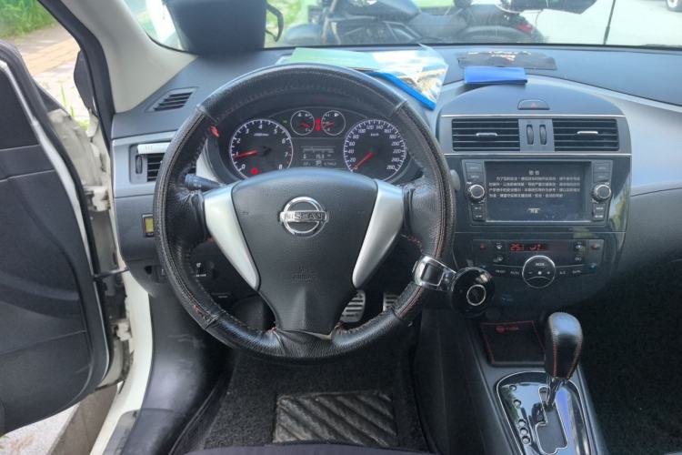 Used Nissan Tiida 2011 1.6T M-CVT Cool Edition Steering Wheel