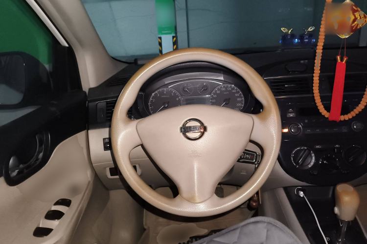 Used Nissan Tiida 2011 1.6L CVT Comfort Model Steering Wheel