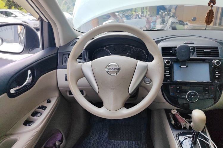 Used Nissan Tiida 2011 1.6L CVT Smart Version Steering Wheel
