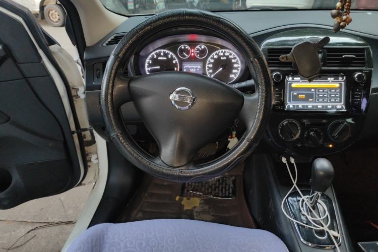 Used Nissan Tiida 2011 1.6L CVT Comfort Model Steering Wheel