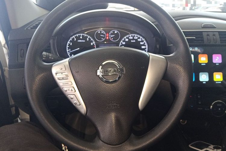Used Nissan Tiida 2011 1.6L CVT Smart Version Steering Wheel