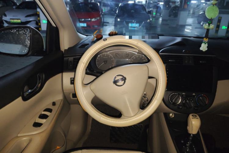 Used Nissan Tiida 2011 1.6L CVT Comfort Model Steering Wheel