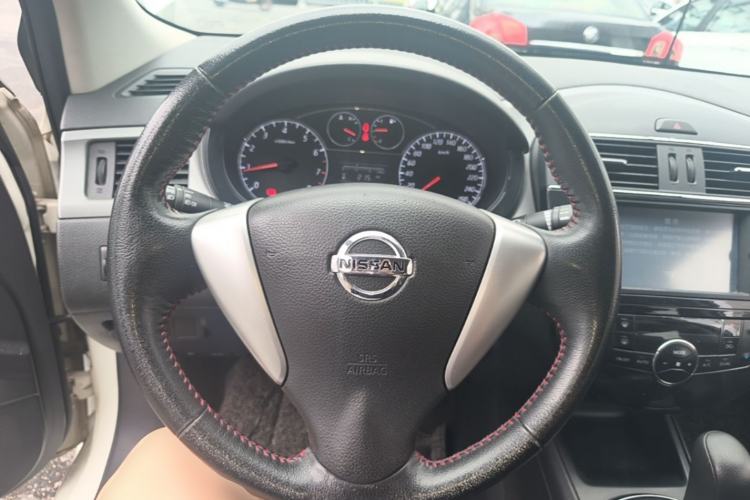 Used Nissan Tiida 2011 1.6T M-CVT Dynamic Edition Steering Wheel
