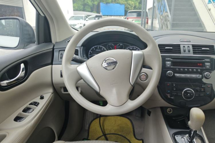 Used Nissan Tiida 2011 1.6L CVT Smart Version Steering Wheel