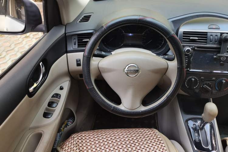 Used Nissan Tiida 2011 1.6L CVT Comfort Model Steering Wheel